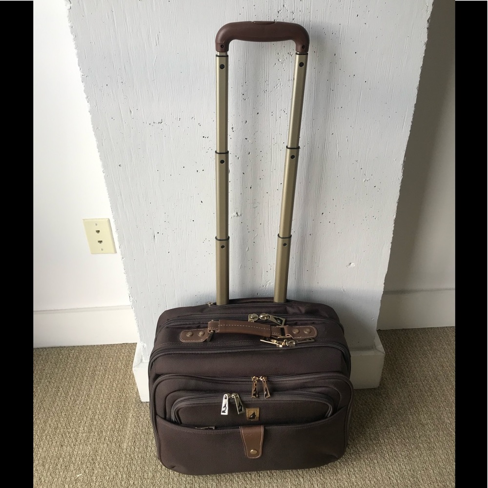 London Fog Rolling Laptop/Wheeled Computer/Carry-on Briefcase Bag (Brown) - Used